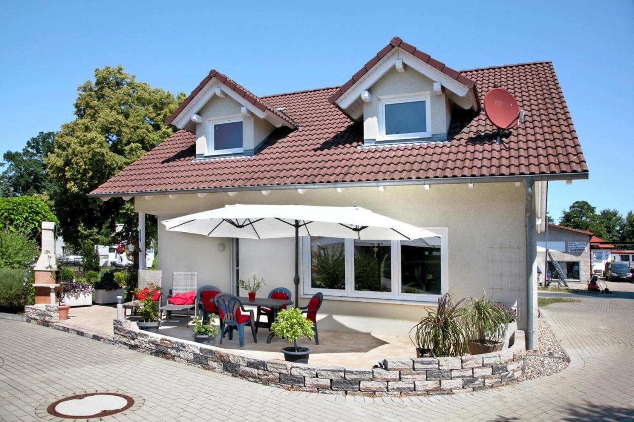 Ferienhaus Adler In มิโรว์ ภายนอก รูปภาพ